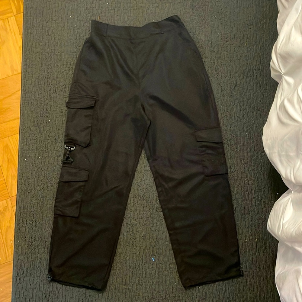 Black cargo pants, 14 (Large)